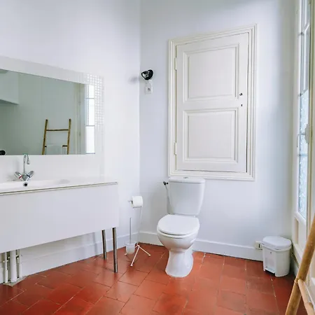 Demeure & Confort Apartment Nimes